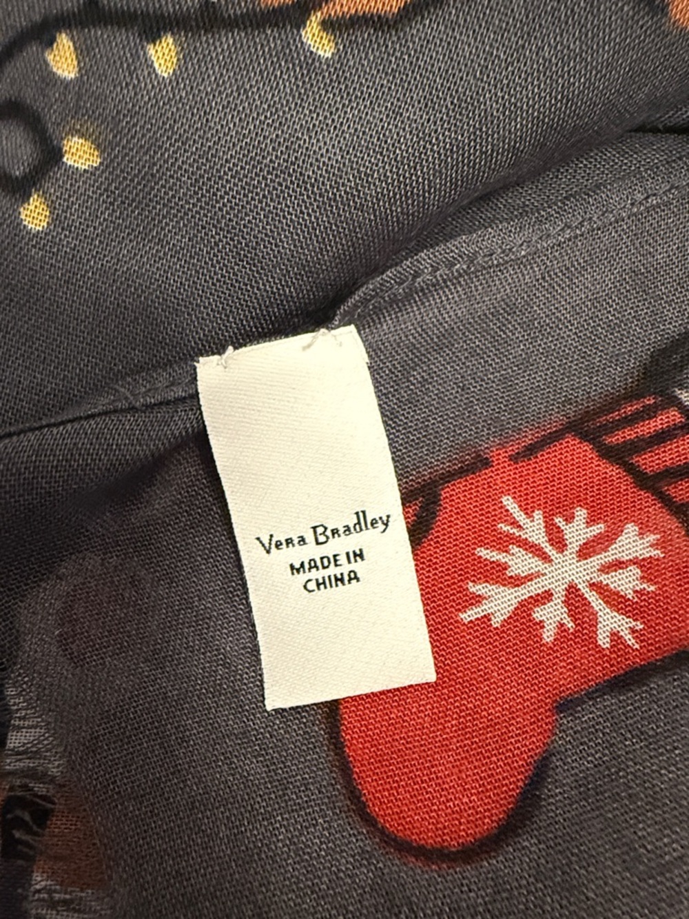 Vera Bradley holiday dogs lightweight scarf - Picture 11 of 12